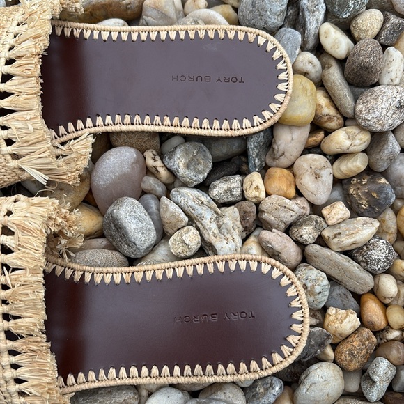 Tory Burch Eleanor Raffia Slide Sandals (sz 8) - Picture 3 of 4